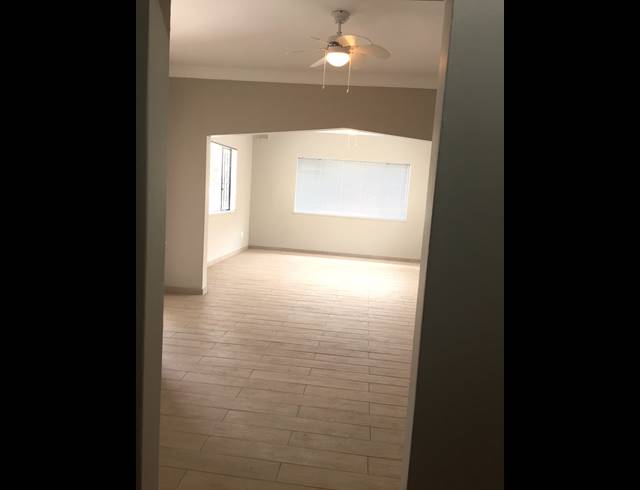 3 bed property to rent in PARK HILL